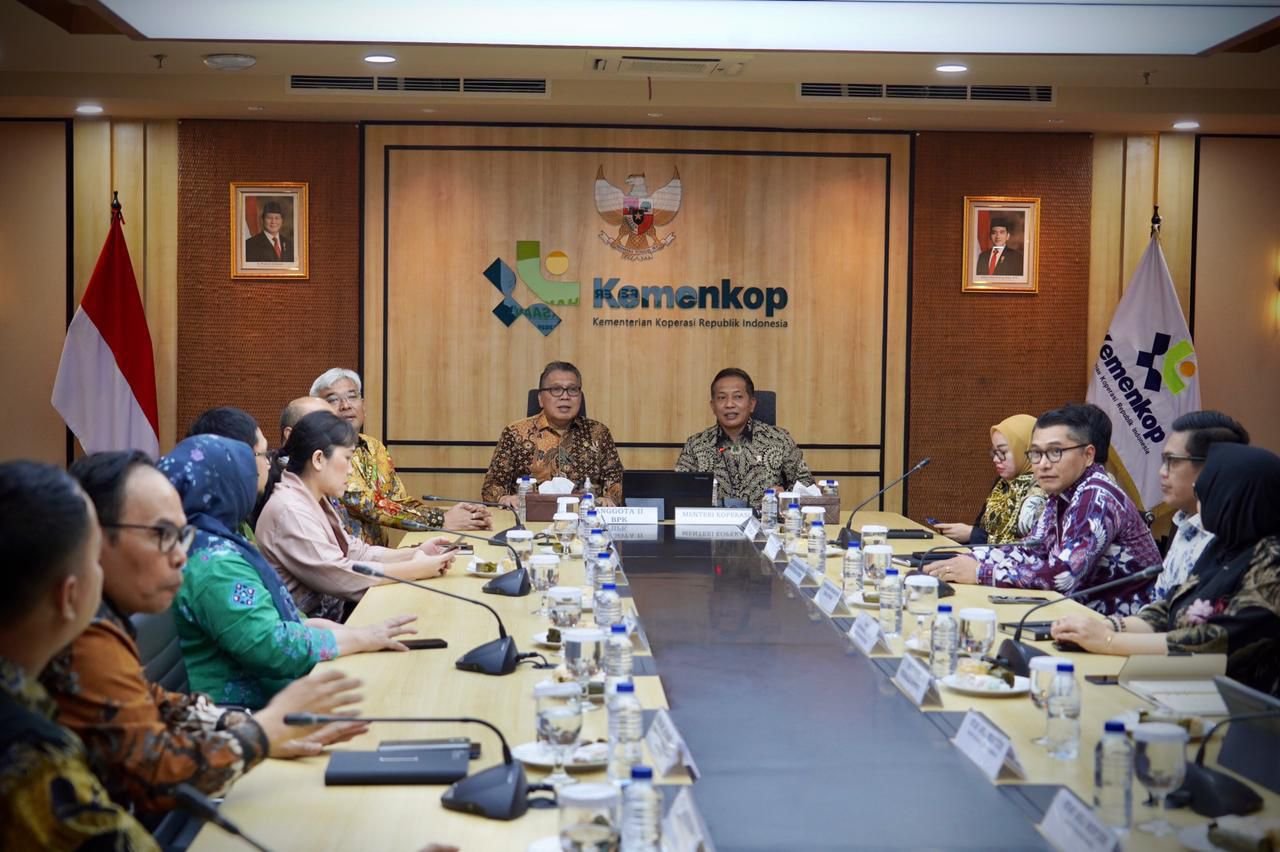 Kementerian Koperasi Raih Opini WTP BPK Tahun Anggaran 2025 3 0ec75a7e a9e9 44f1 abeb 0f211619ae87