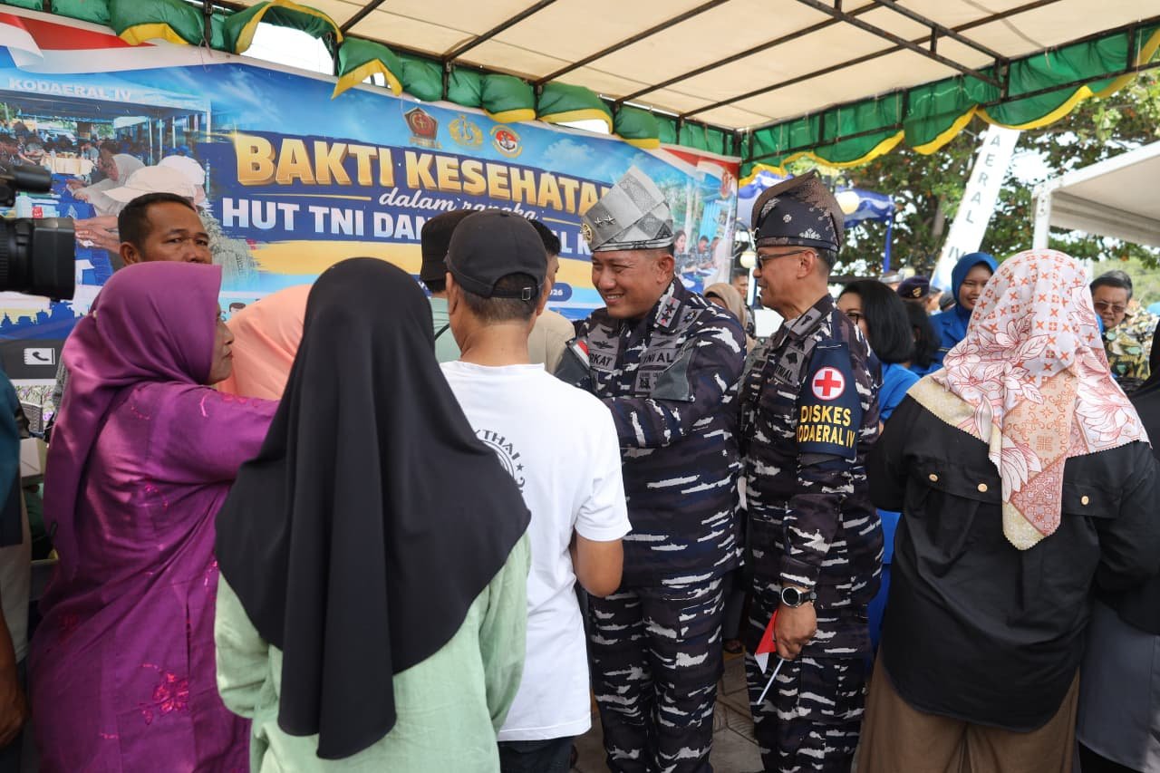 Semarak HUT ke-81 TNI AL, Pulau Penyengat Disulap Jadi Kampung Bahari Penuh Warna 1 95f267e8 21a3 4c8b 8851 368e20ea05e0