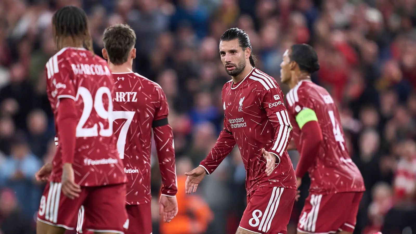 Fans Liverpool Minta Klub Permanenkan Ronald Araujo, Harganya Tembus Rp1,08 Triliun 1 Dominik Szoboszlai Liverpool