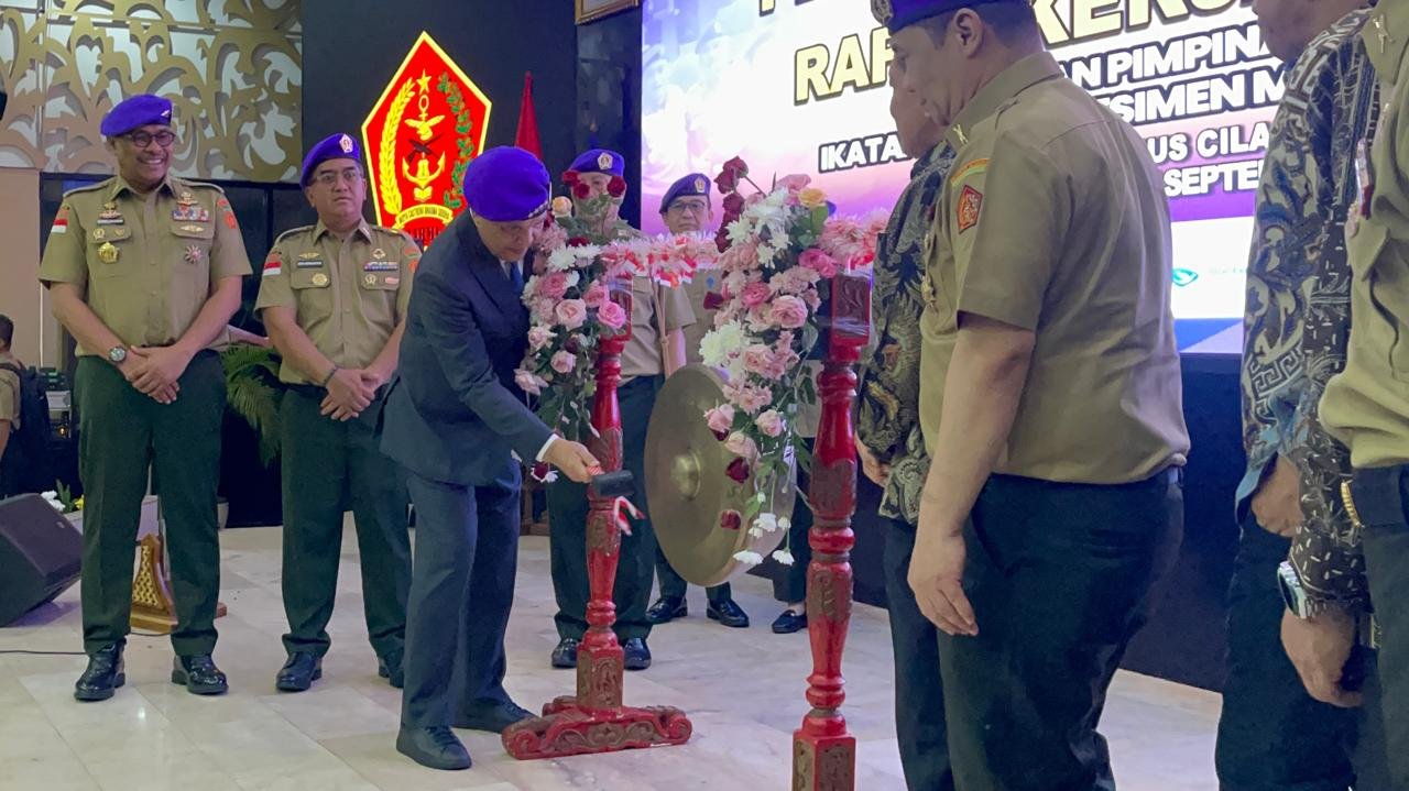 DPN IARMI Periode 2025–2030 Resmi Dilantik Menko Polkam, Bahrullah Akbar Tekankan Pengabdian dan Bela Negara 1 ac07b24e eece 4e82 a516 72ab03bf5653
