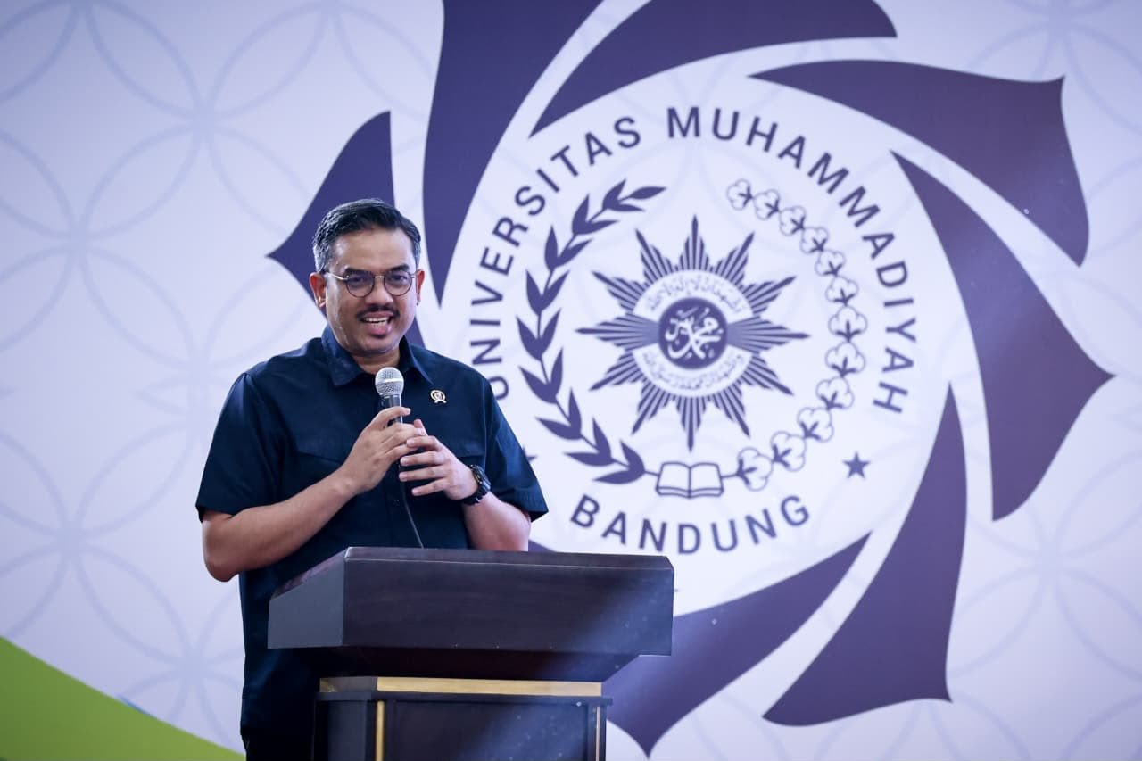 Maman Abdurrahman Ajak Mahasiswa Jadi Pencipta Solusi melalui Kewirausahaan 1 d042d0e9 2c85 4f1b aaba bda5d4f4c3f3