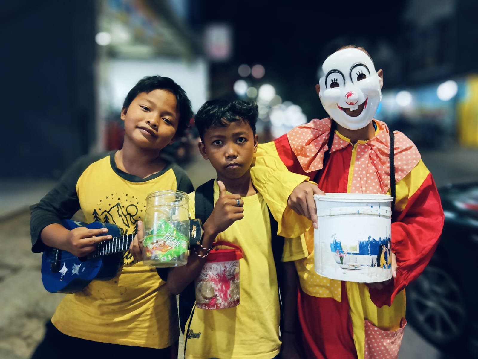 Mengamen Bukan Sekadar Mencari Uang, Tiga Anak Binaan Yayasan Humaniora Belajar Mandiri di Jalanan 1 0c3de6ad 6452 4159 a51d 11a0241310cd
