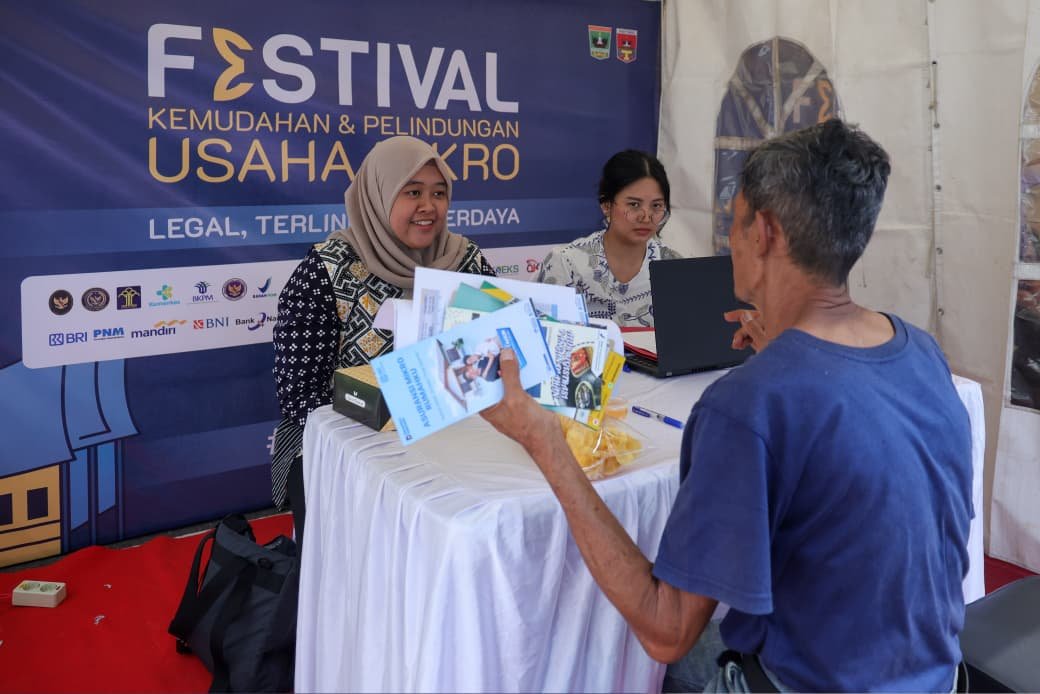 Helvi Moraza: Festival Kemudahan dan Pelindungan Usaha Mikro Targetkan Seribu Pengusaha Mikro di Sumatera Barat Dapat Mengakses Berbagai Layanan 5 221fbac1 deb8 4313 a23a 7a5d2d6b1fe4