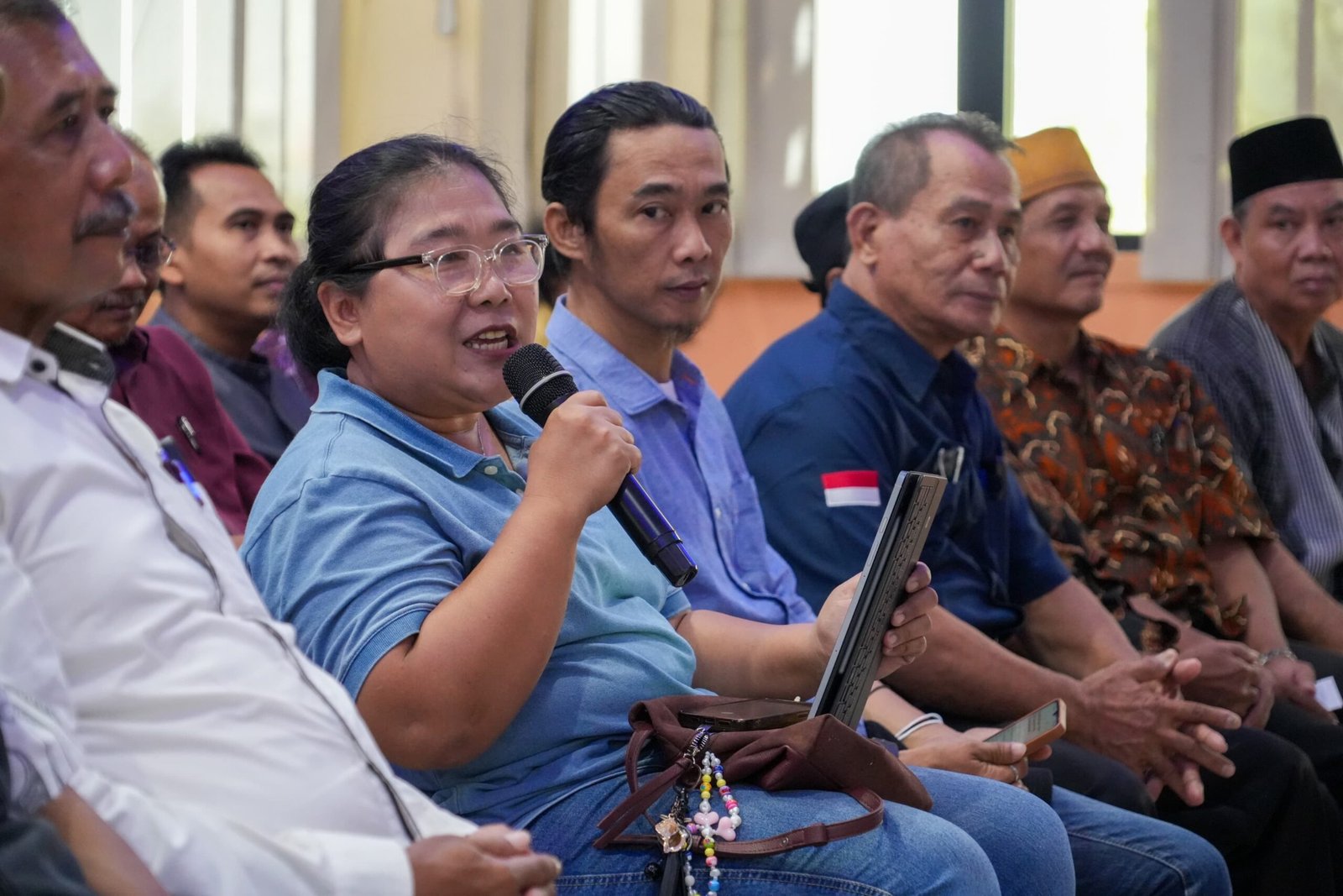 Kelurahan Makasar Pacu Gerakan Pilah Sampah dari Rumah, RT dan RW Jadi Ujung Tombak Perubahan 1 57b37dc4 0abe 4f94 b2c2 739c88912723 scaled
