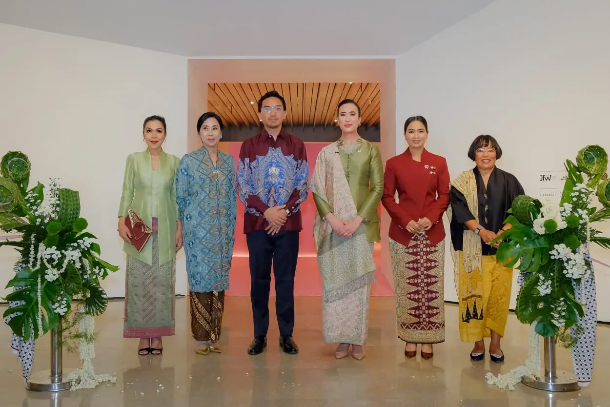 Waves of Weave Hadir di Museum Nasional, Angkat Kekayaan Wastra dan Kebaya Asia Tenggara 2 6adf1ca1de92d330245169