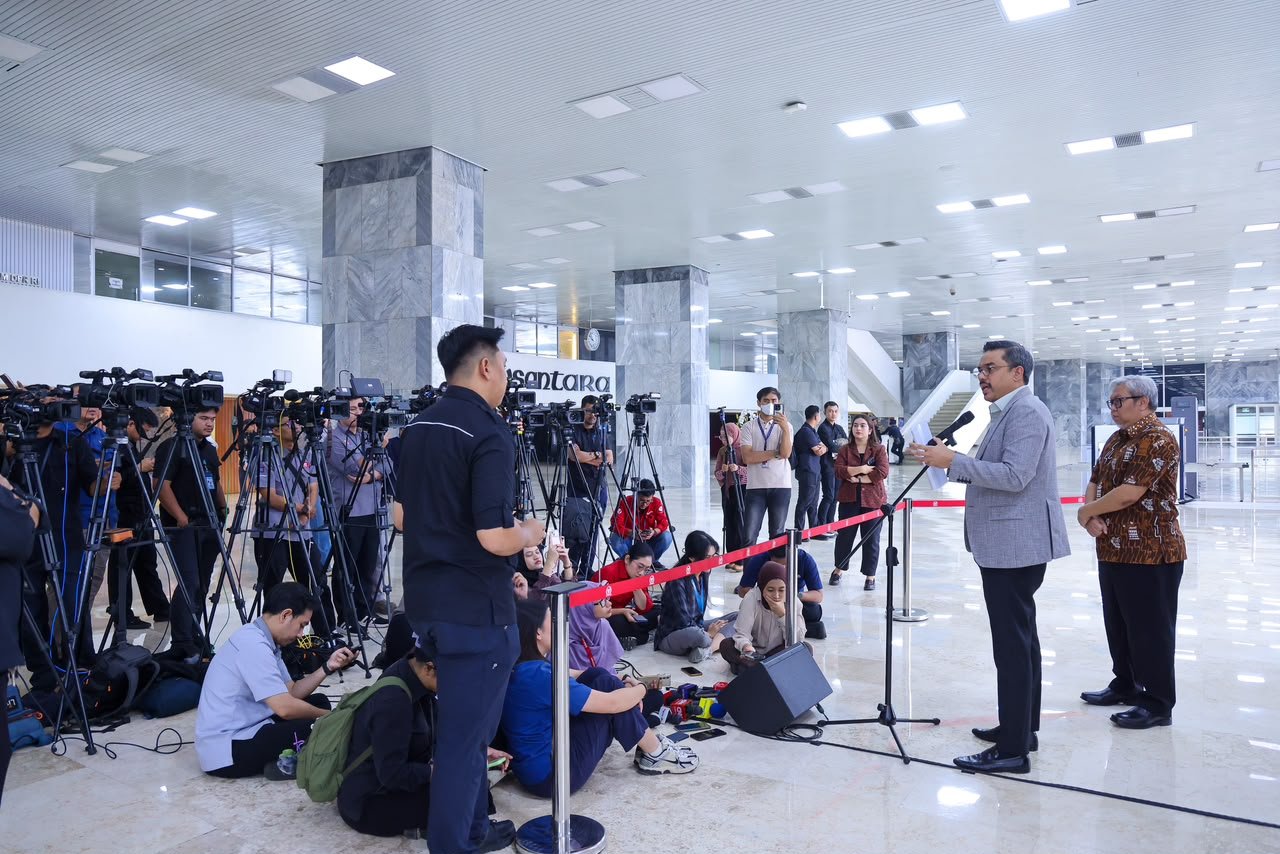 Maman Abdurrahman: Perpres Nomor 27 Tahun 2026 Memberikan Penegasan Mengenai Status Pengemudi Ojol Sebagai Mitra 3 9a73500d 8236 40a7 8b4f b57aba41268b