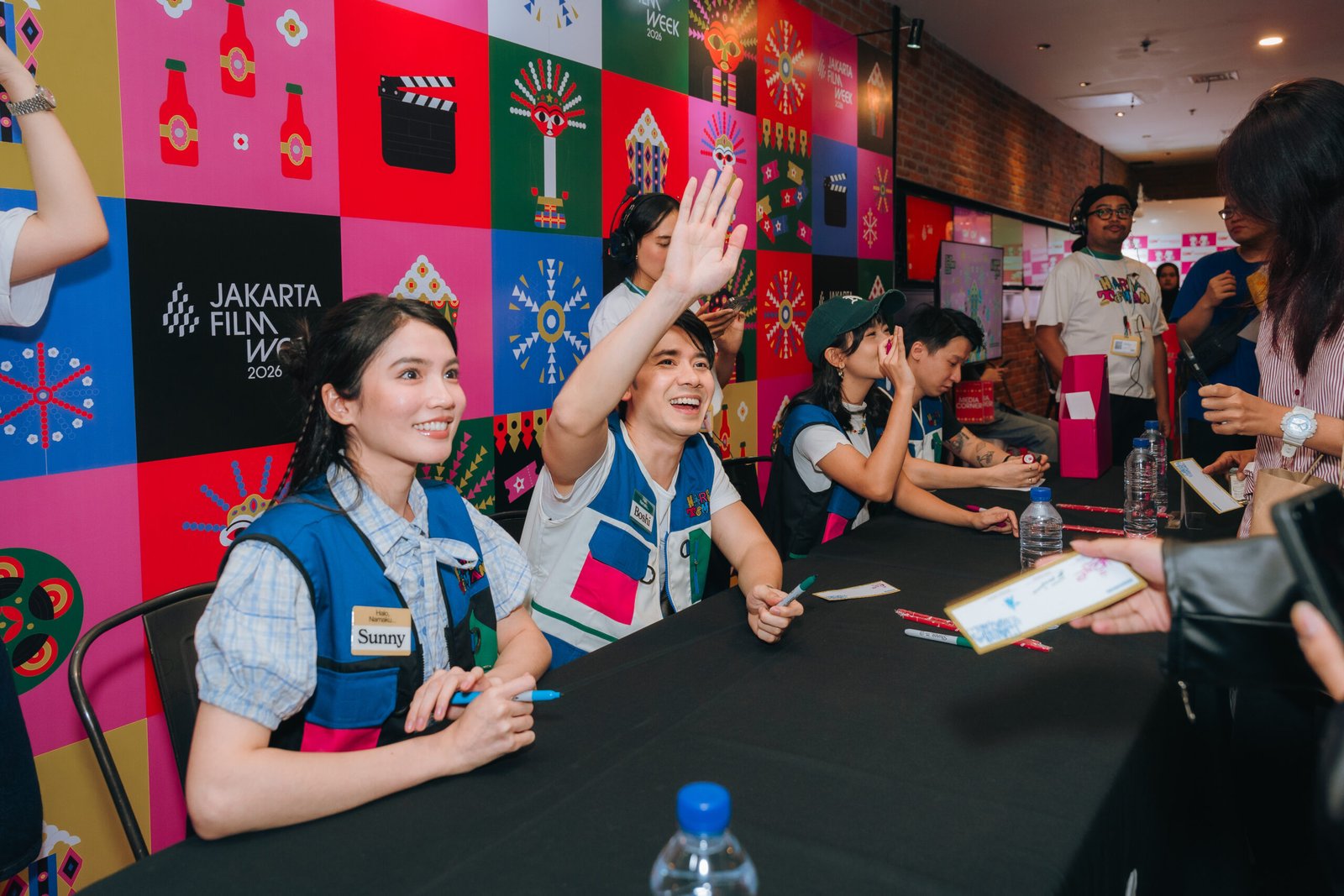Film Harga Teman Disambut Antusias di Jakarta Film Week 2026, Tiket Habis dalam 30 Detik 4 DSC03002 scaled