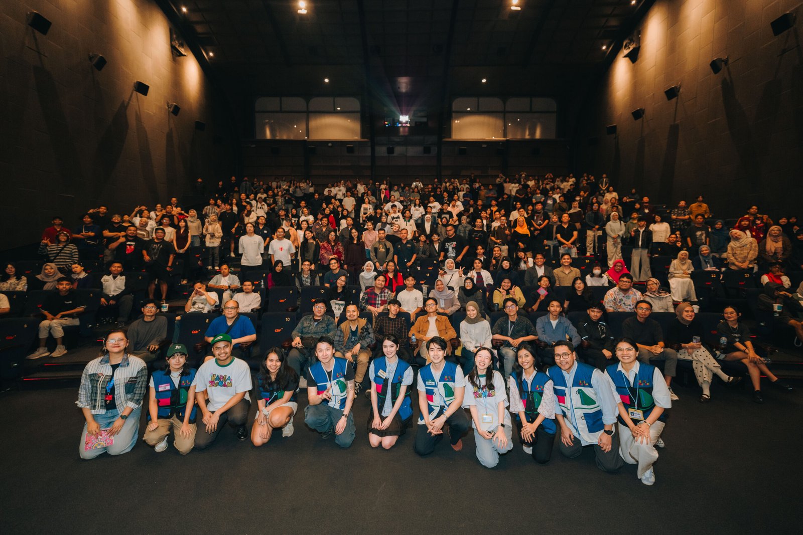 Film Harga Teman Disambut Antusias di Jakarta Film Week 2026, Tiket Habis dalam 30 Detik 1 SKA09361 scaled